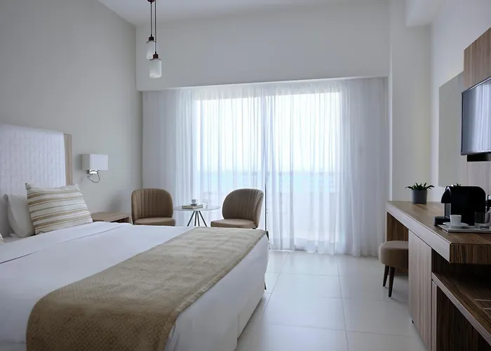 Atlantica Sea Breeze, Adults Only Hotell Protaras