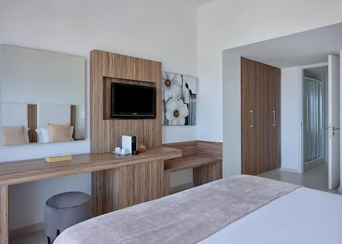 Atlantica Sea Breeze, Adults Only