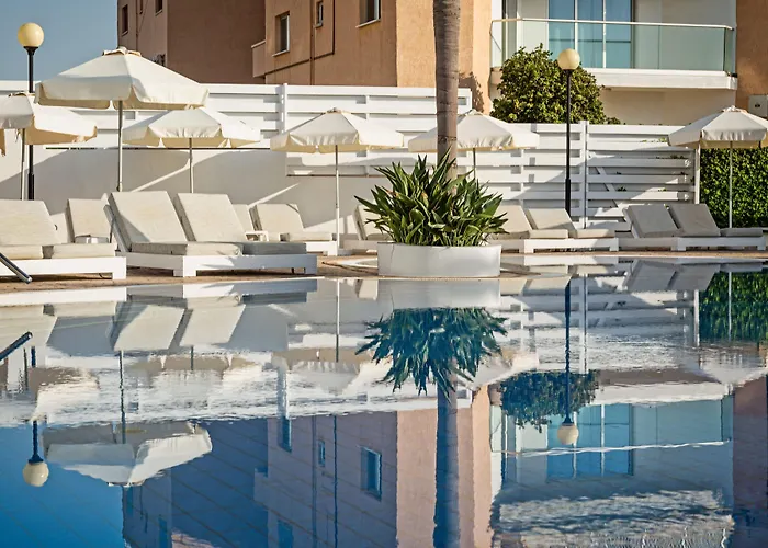 Hotel Atlantica Sea Breeze, Adults Only